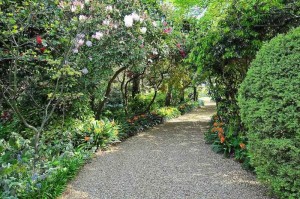 live breathe decor weekender drive