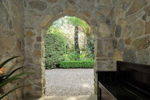 live breathe decor weekender entry